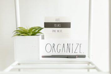 The word Organize on a list