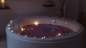 flower-petals-spa-tub