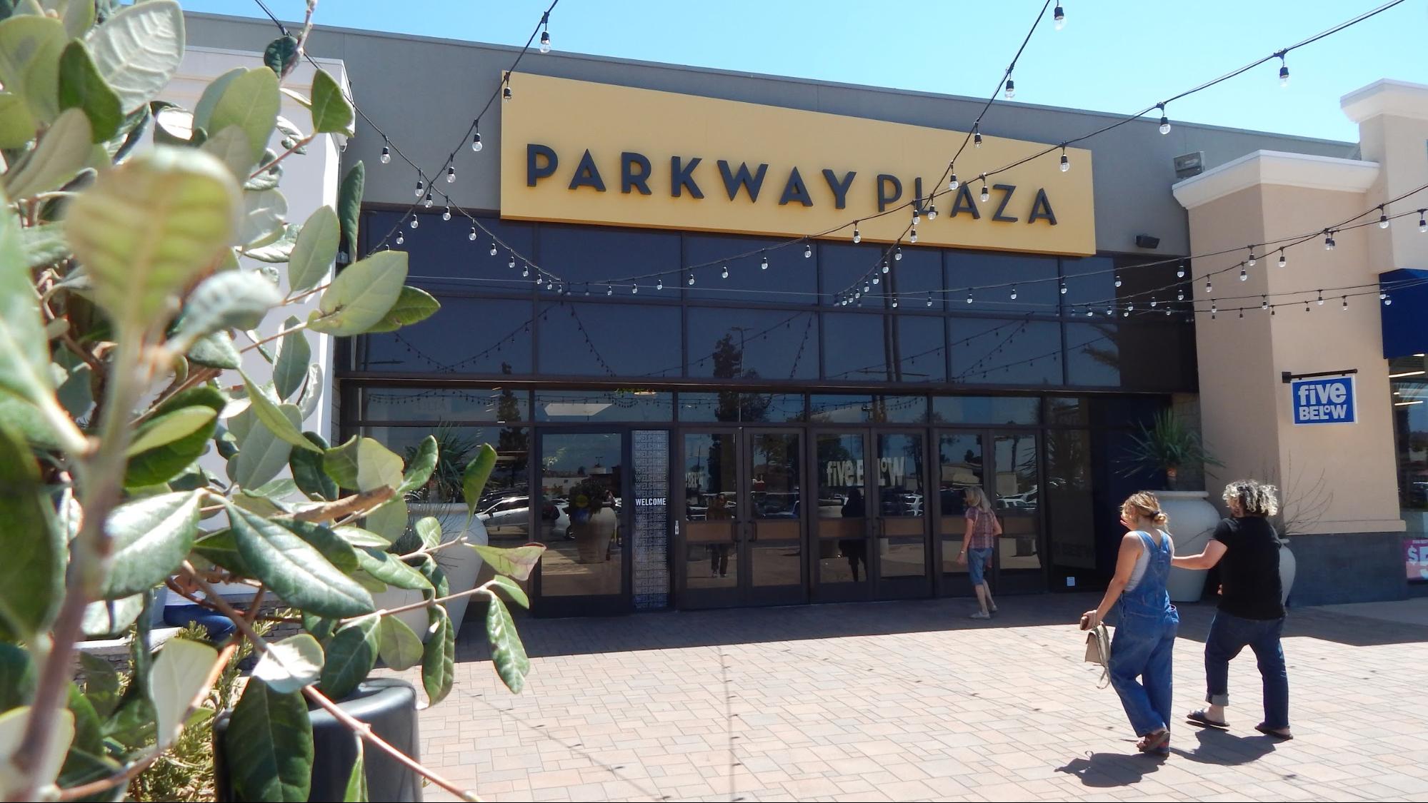 Parkway Plaza