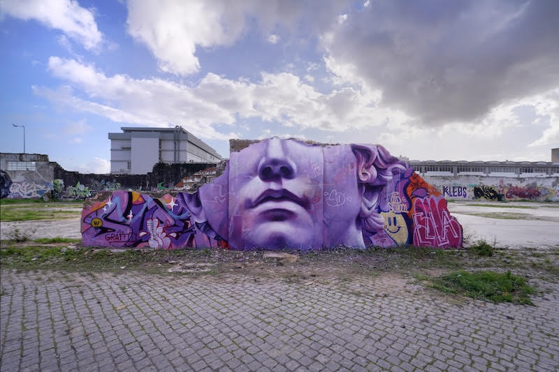 Chromata Celebrates Color