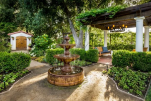 multiple layered fountain