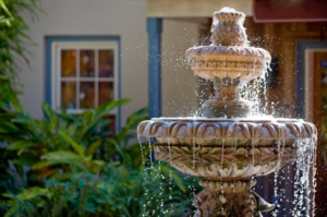 Water floating from the fountain